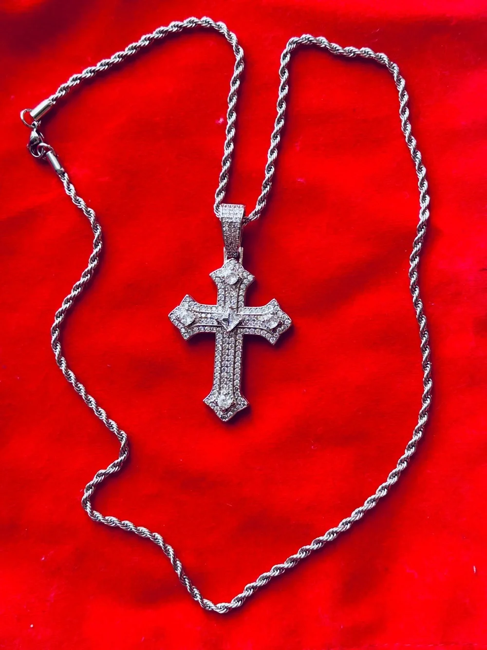 Cross Pendant Necklace – Minimalist and timeless design.
